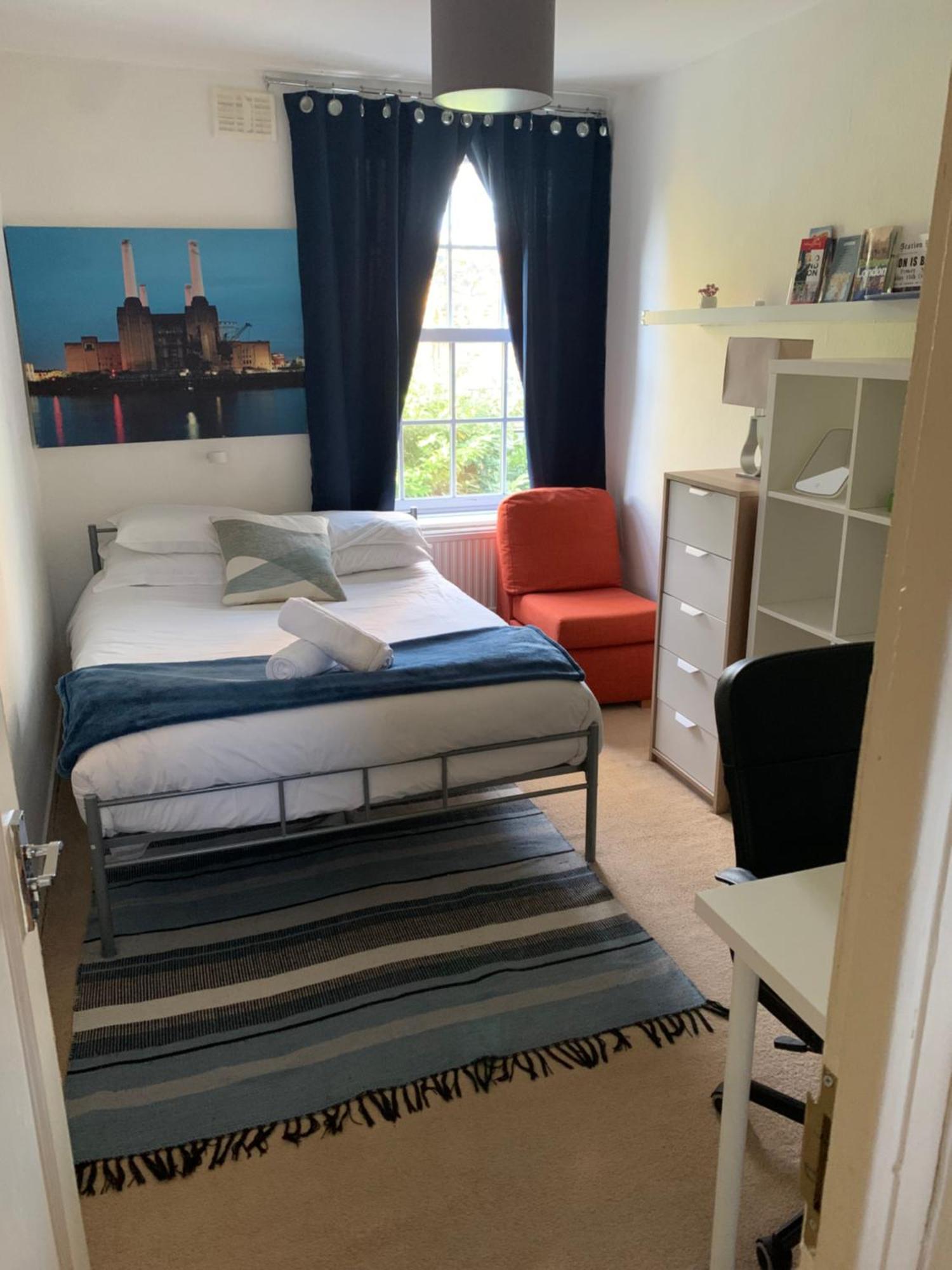 Central Location! Double Bedroom 2 Mins Walk From Battersea Power Underground Station! London Eksteriør bilde